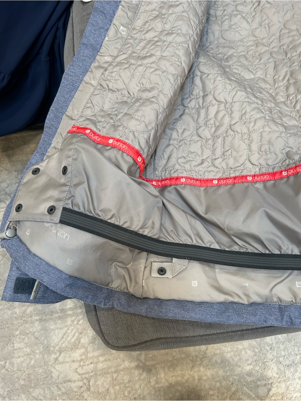 Burton Blue Grey Ski/Snow Women’s Jacket Size Small - Picture 8 of 12